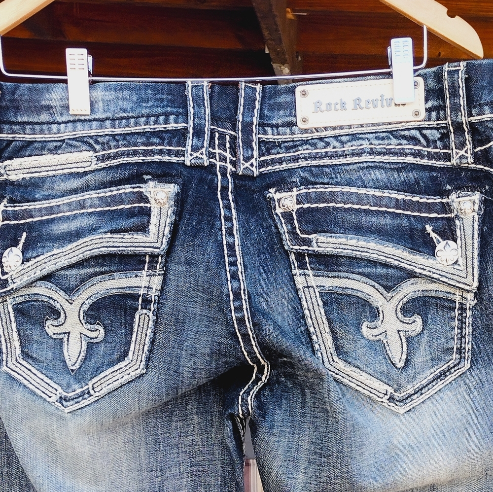 Rock Revival Johanna Size 32 Boot cut jeans